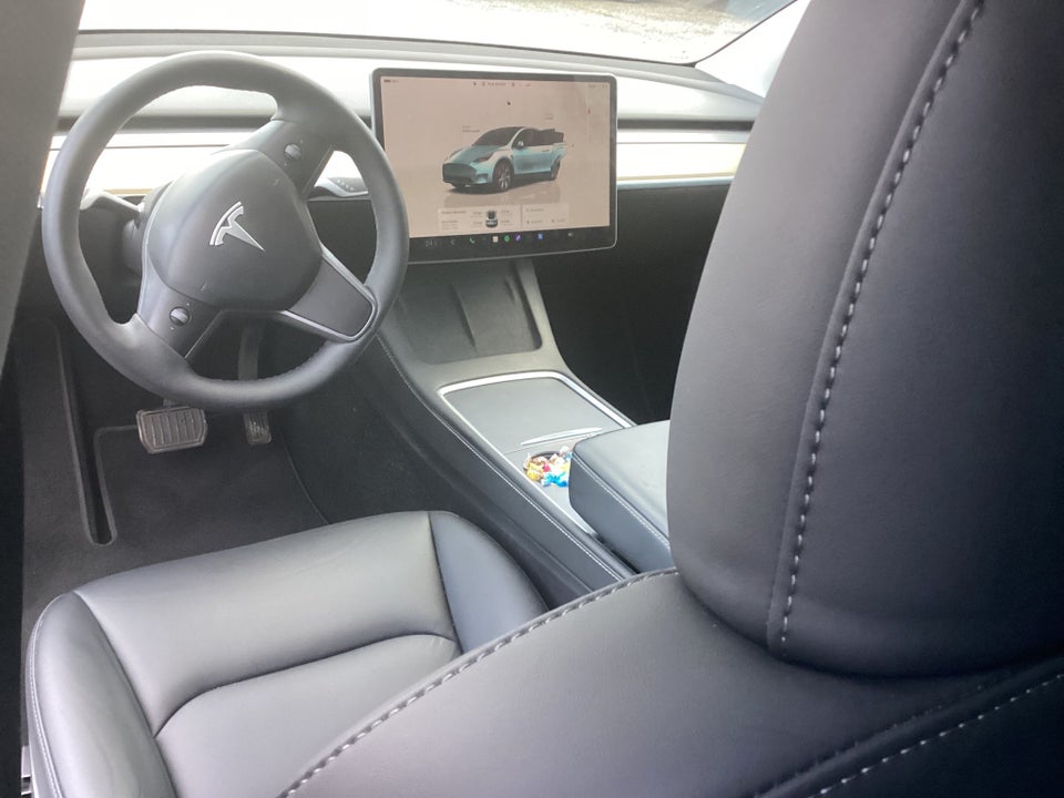 Tesla Model Y RWD 5d