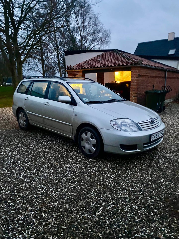 Toyota Corolla 1,6 Sol stc. 5d