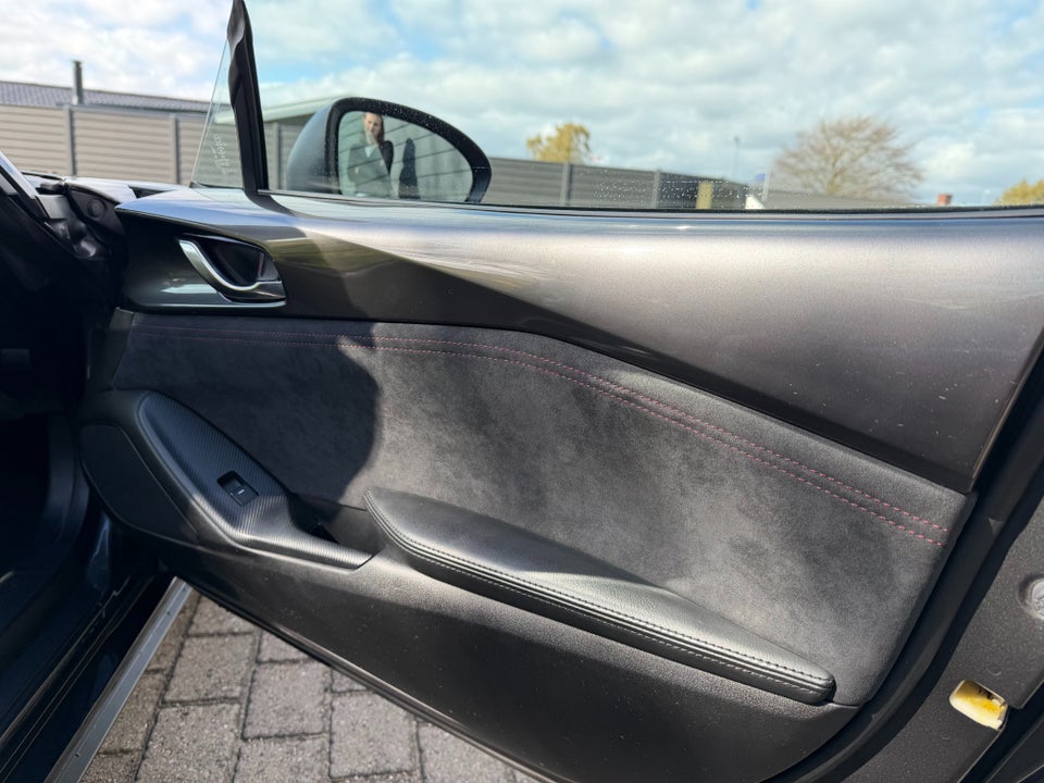 Mazda MX-5 2,0 SkyActiv-G 160 RF Sport 2d