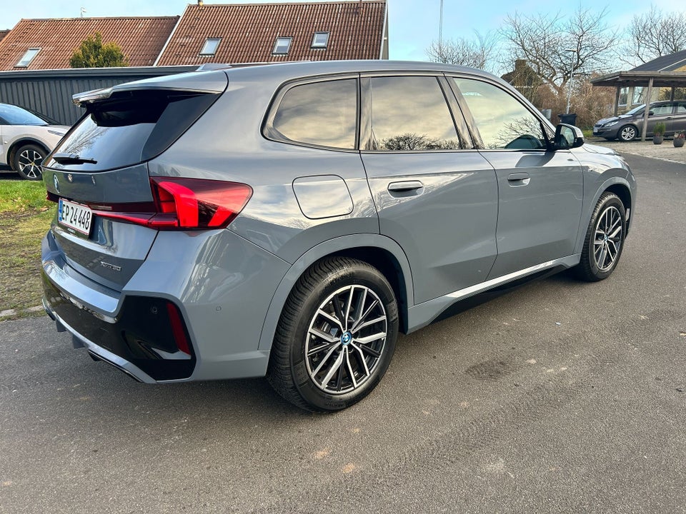 BMW iX1 xDrive30 M-Sport 5d