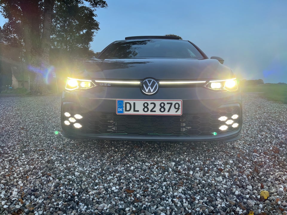 VW Golf VIII 1,4 GTE DSG 5d