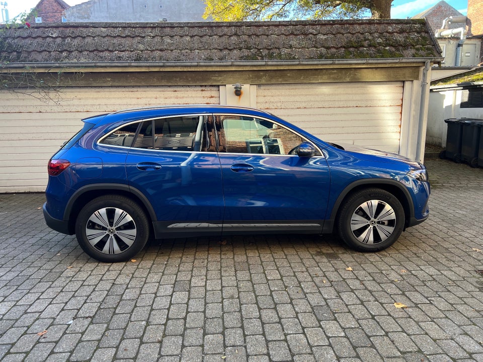 Mercedes EQA250 Progressive 5d