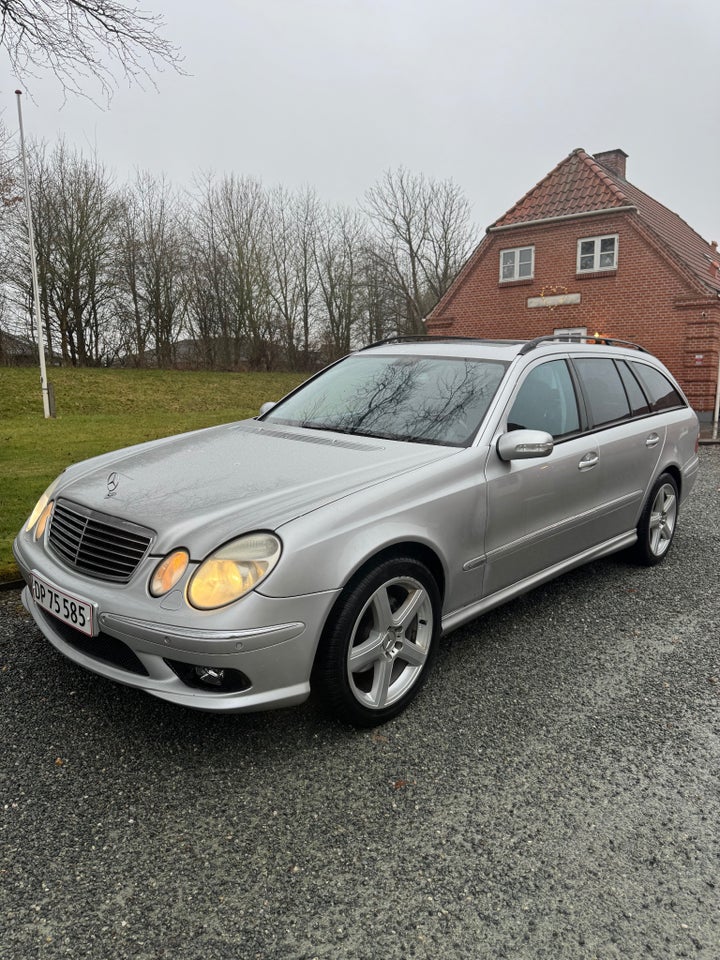 Mercedes E320 3,2 Avantgarde stc. aut. 5d