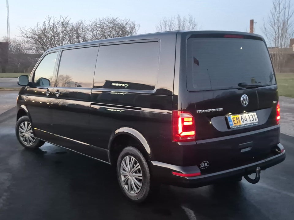 VW Transporter 2,0 TDi 150 Kassevogn DSG lang
