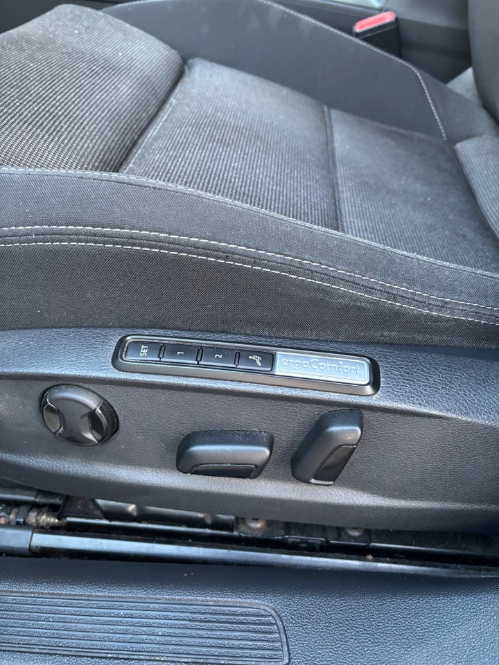 VW Passat 2,0 TDi 150 Comfortline Variant DSG 5d