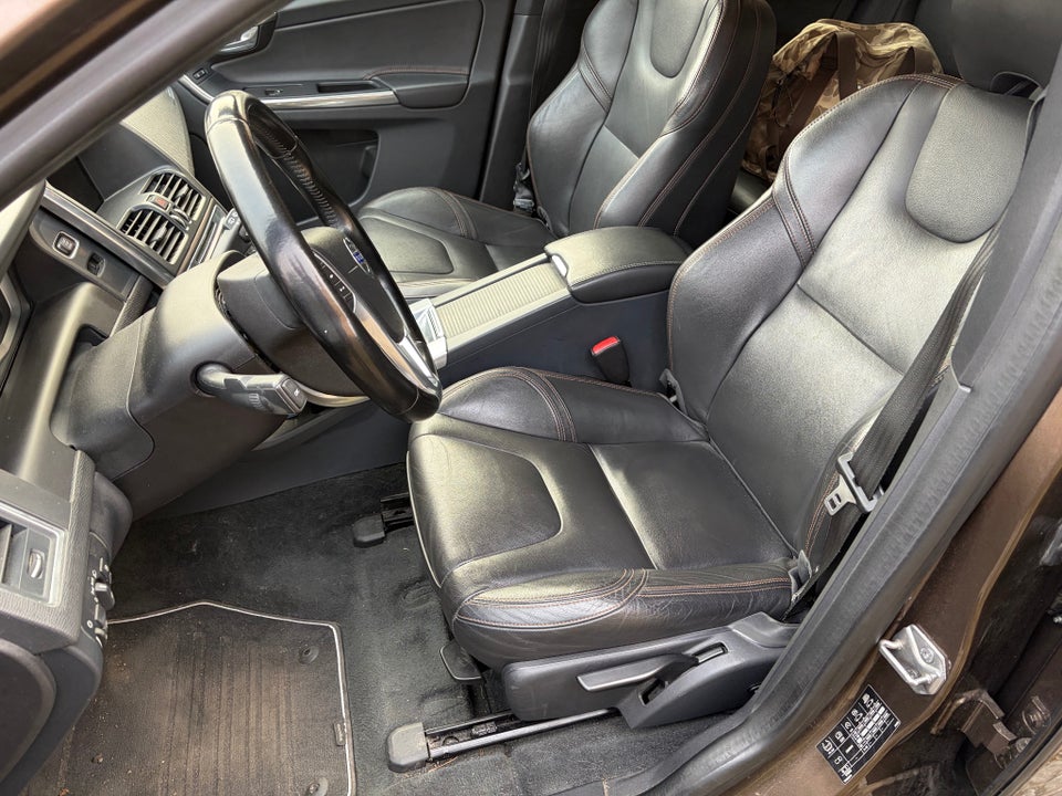 Volvo XC60 2,0 D4 181 Momentum aut. 5d