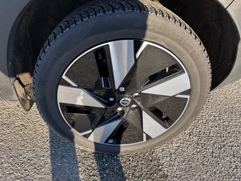 Volvo XC40 ReCharge Twin Ultimate 5d