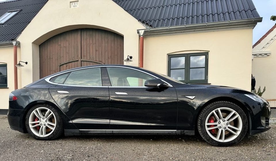 Tesla Model S P85D 5d