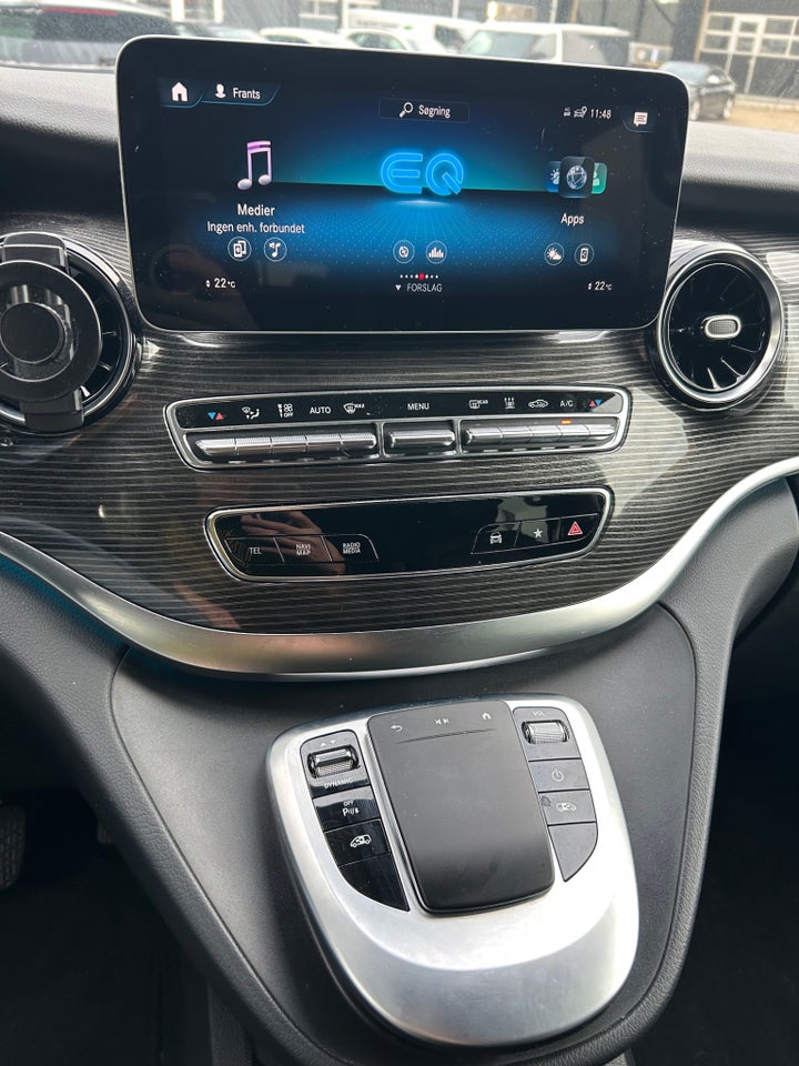 Mercedes EQV300 Avantgarde XL