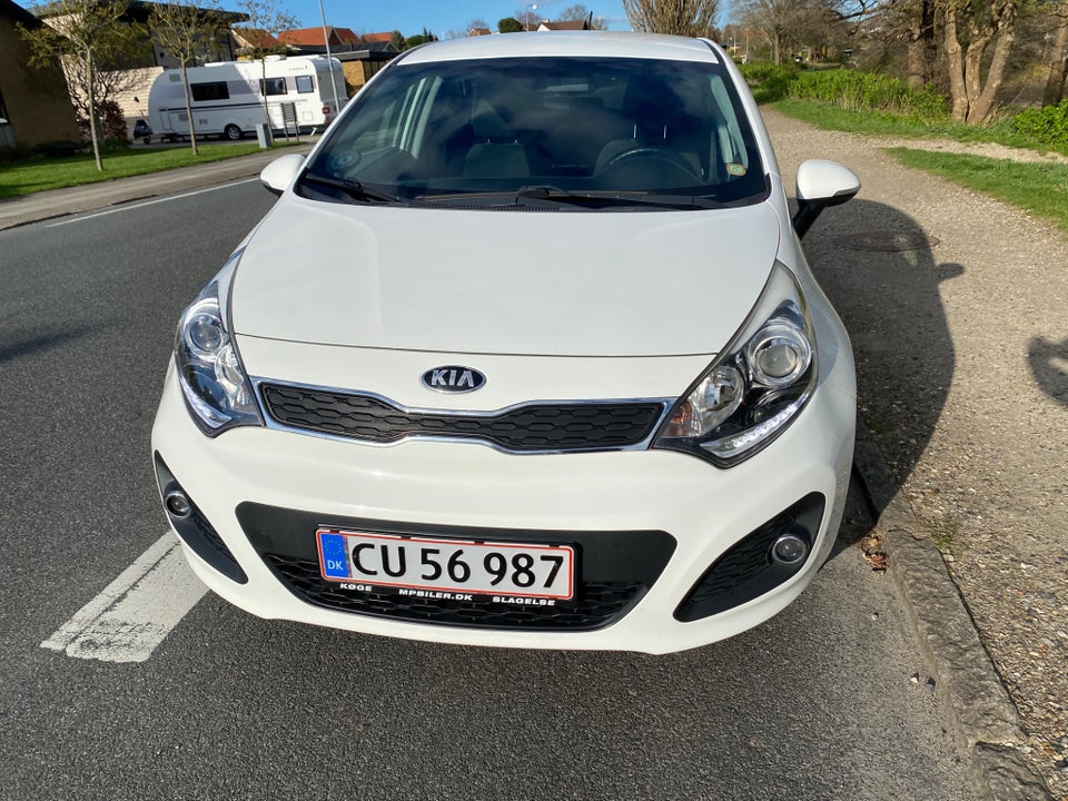 Kia Rio 1,4 CRDi 90 Exclusive 5d