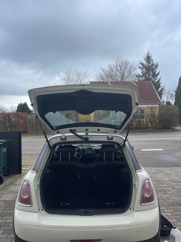MINI Cooper 1,6 aut. 3d