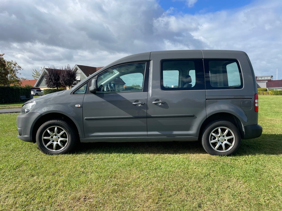 VW Caddy 1,6 TDi 75 Trendline BMT 5d