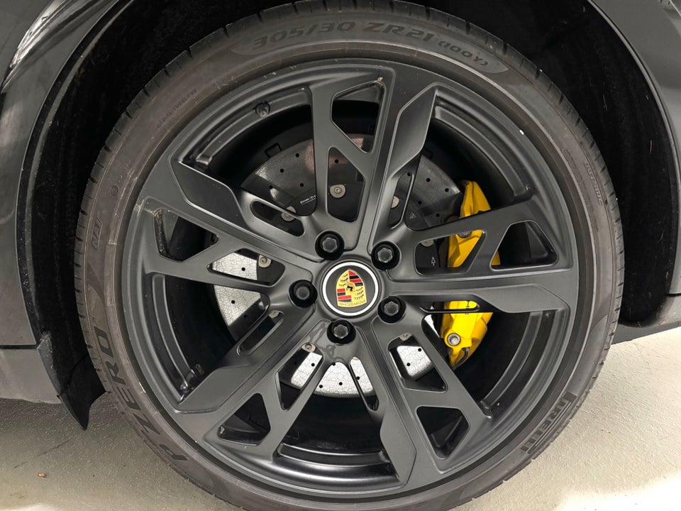 Porsche Taycan Turbo S Performance+ Cross Turismo 5d