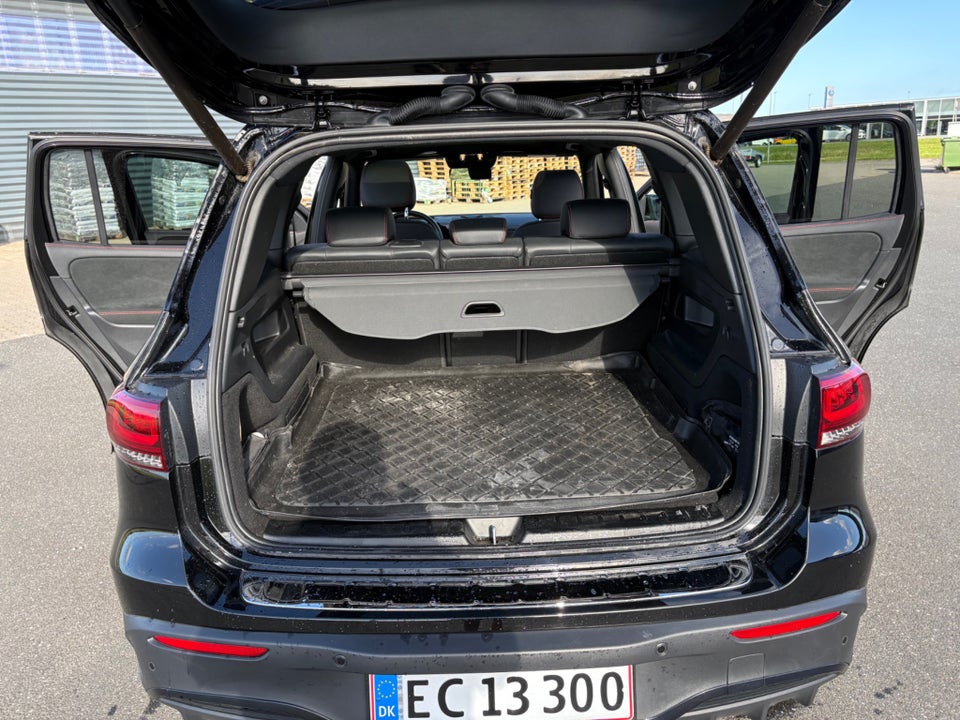 Mercedes EQB350 AMG Line 4Matic 5d