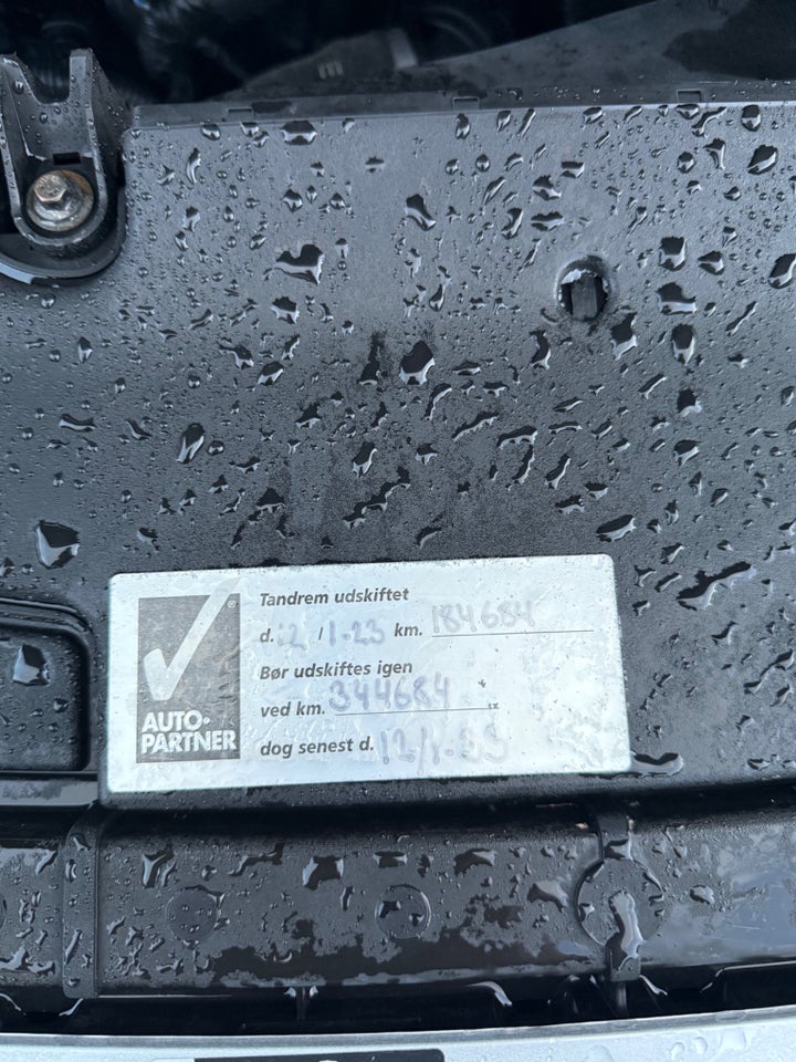 Volvo V40 2,0 D3 150 Momentum 5d