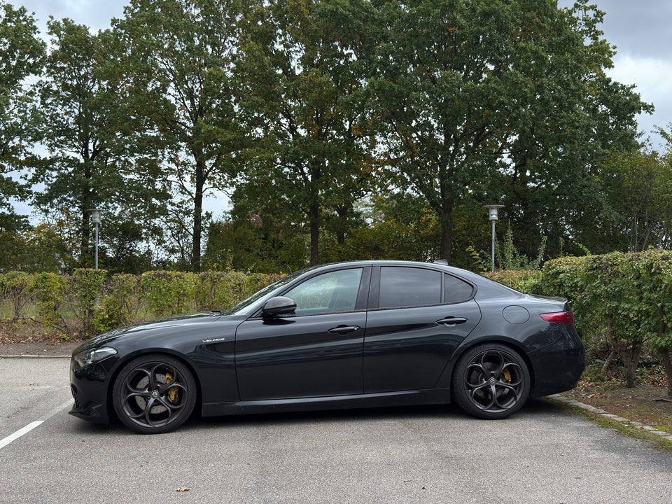 Alfa Romeo Giulia 2,0 T 280 Veloce aut. Q4 4d