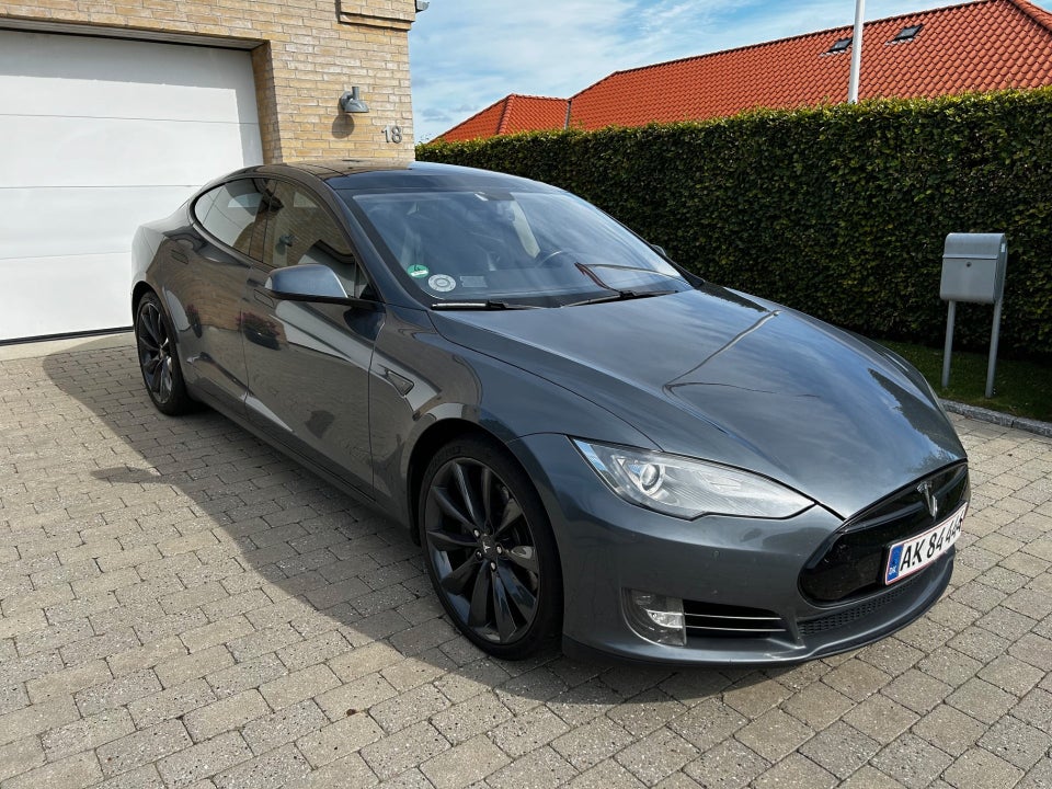 Tesla Model S P85+ 5d