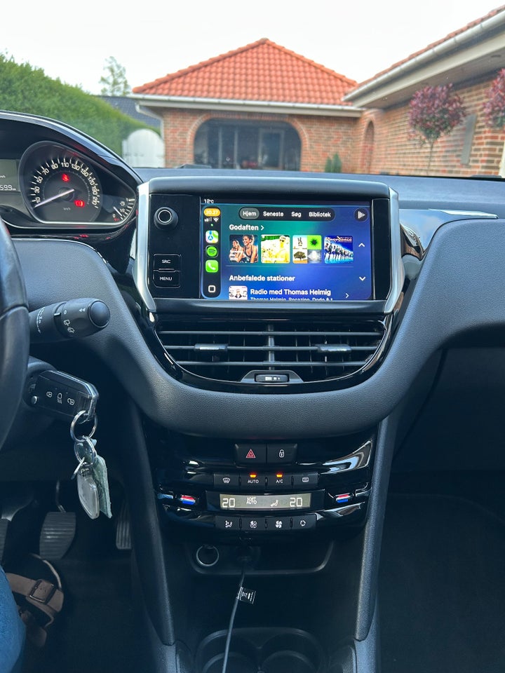 Peugeot 208 1,6 BlueHDi 100 Envy+ 5d