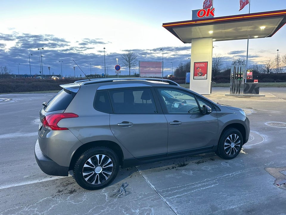Peugeot 2008 1,2 VTi 82 Active 5d