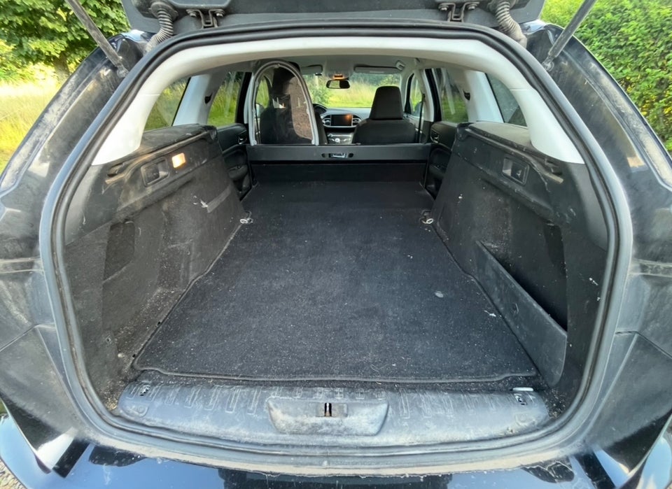 Peugeot 308 1,6 BlueHDi 120 Style SW Van 5d