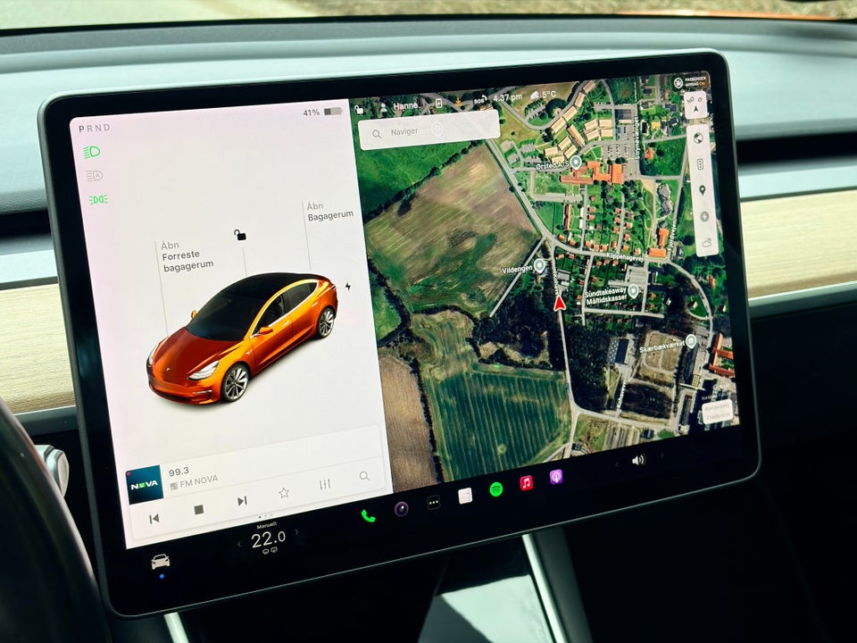 Tesla Model 3 Long Range AWD 4d