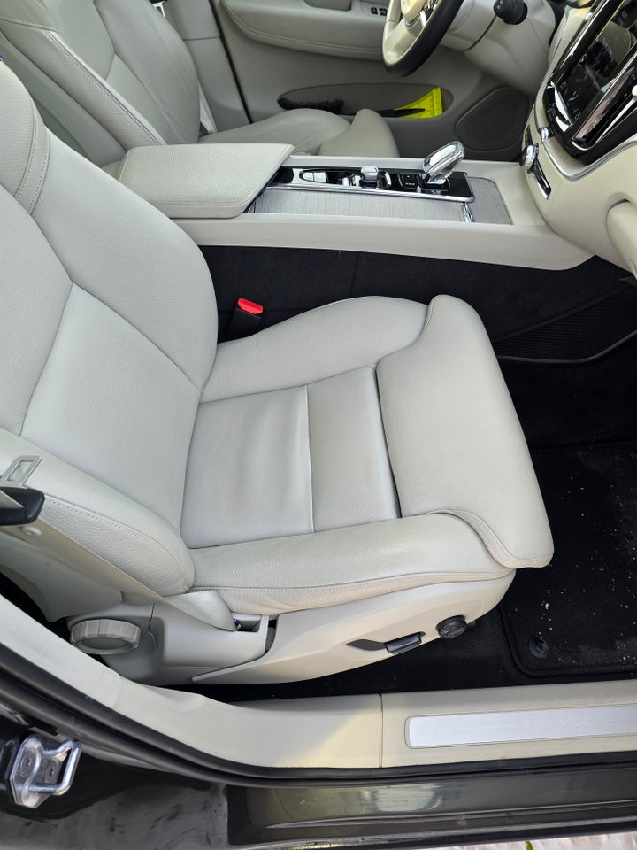 Volvo XC60 2,0 T6 ReCharge Inscription aut. AWD 5d