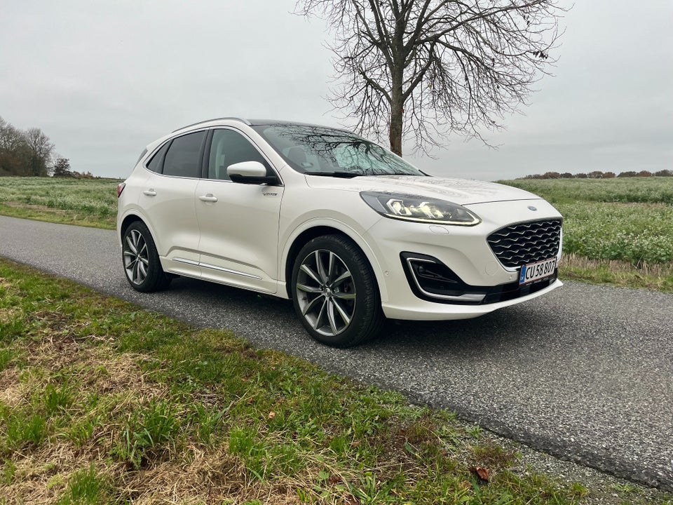 Ford Kuga 2,5 PHEV Vignale CVT 5d