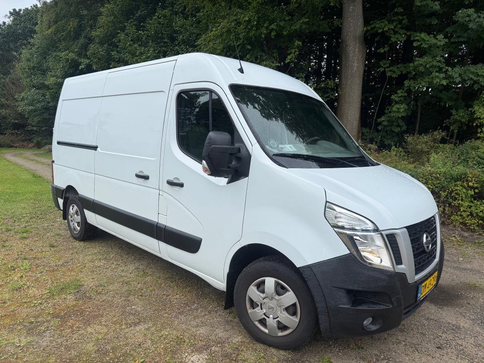 Nissan NV400 2,3 dCi 170 L2H2 Comfort Van