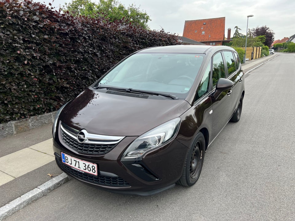 Opel Zafira Tourer 1,4 T 120 Limited eco 7prs 5d