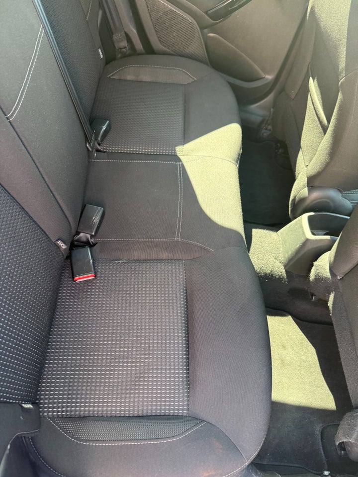 Peugeot 208 1,6 BlueHDi 100 Selection Sky 5d