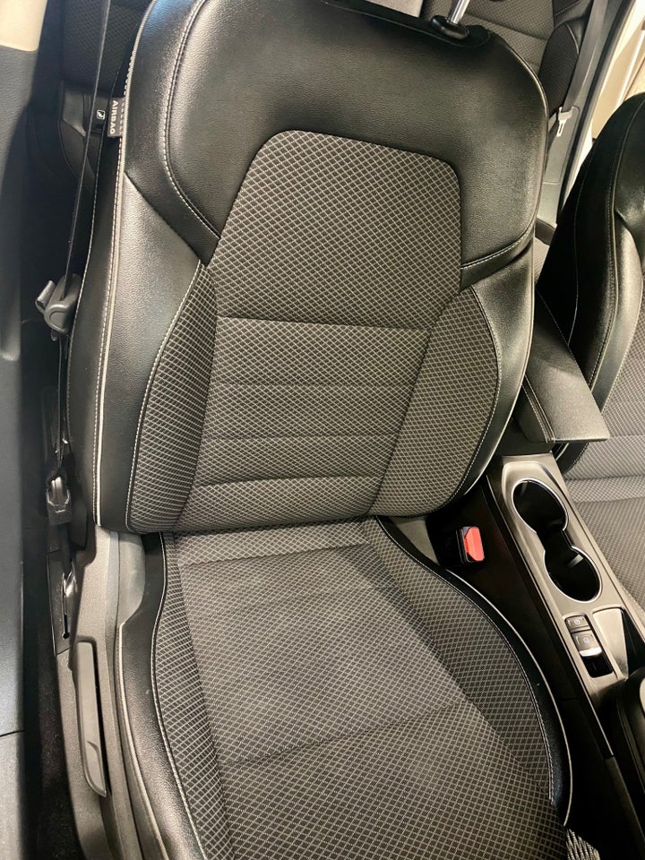 Renault Arkana 1,6 E-Tech Intens 5d