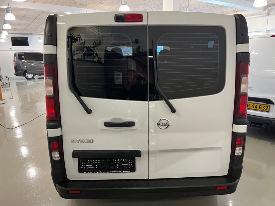 Nissan NV300 2,0 dCi 110 L1H1 Access Combi