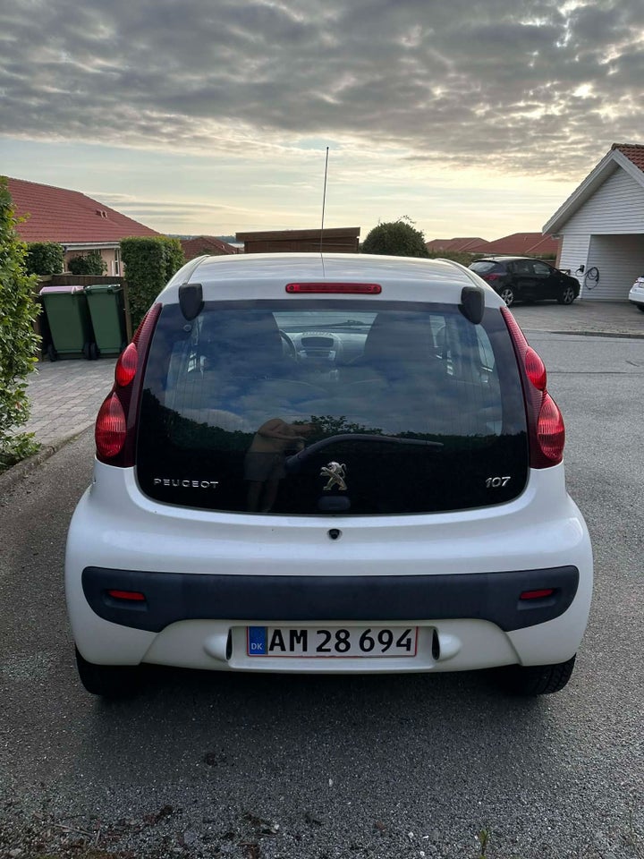 Peugeot 107 1,0 Active 5d