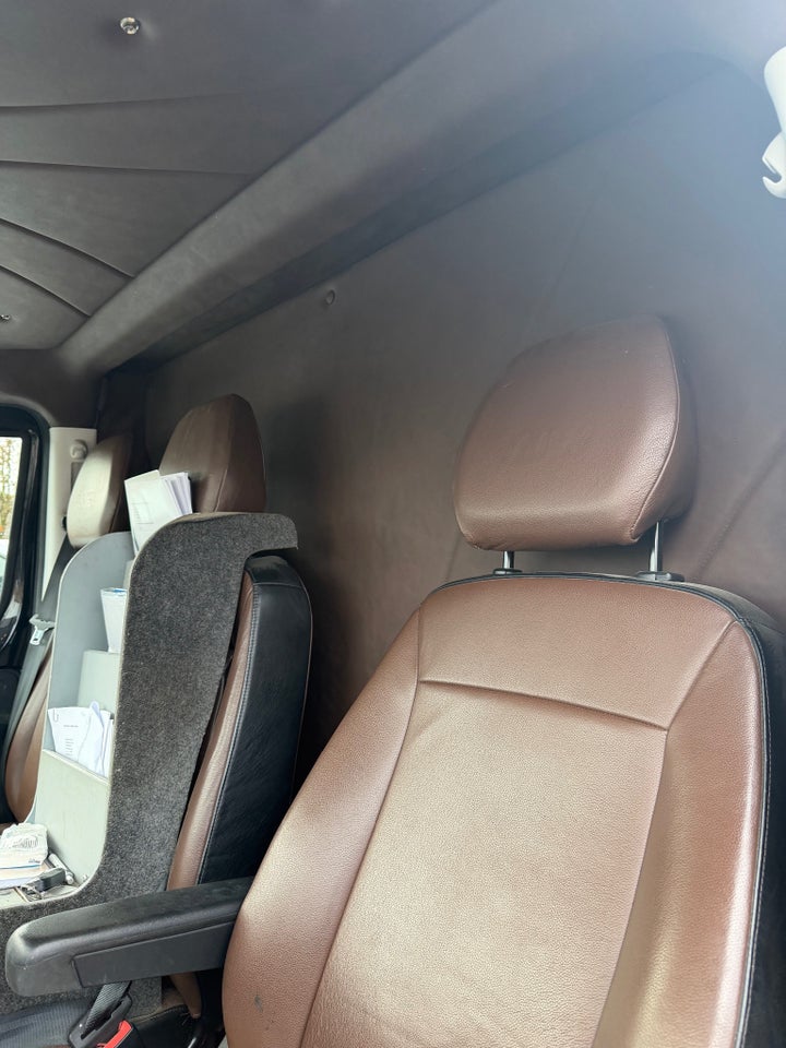 Iveco Daily 3,0 35S21 16m³ Van AG8