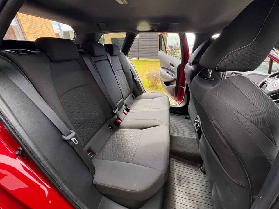 Toyota Corolla 1,8 Hybrid H3 Premium Touring Sports MDS 5d