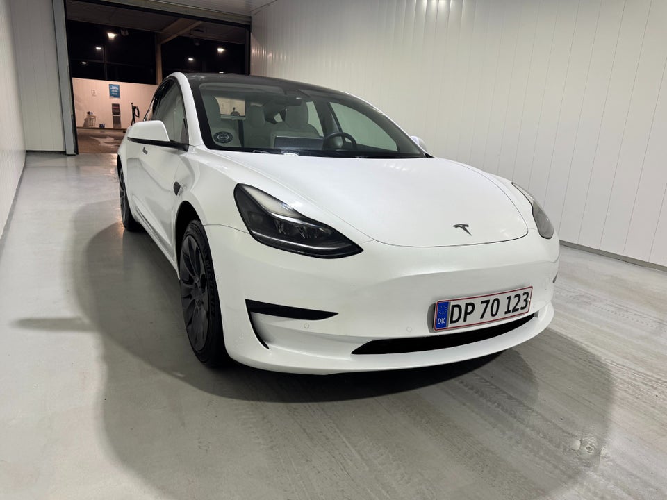 Tesla Model 3 RWD 4d