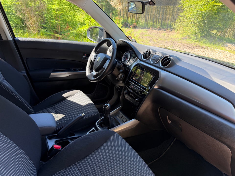 Suzuki Vitara 1,0 Boosterjet Active 5d