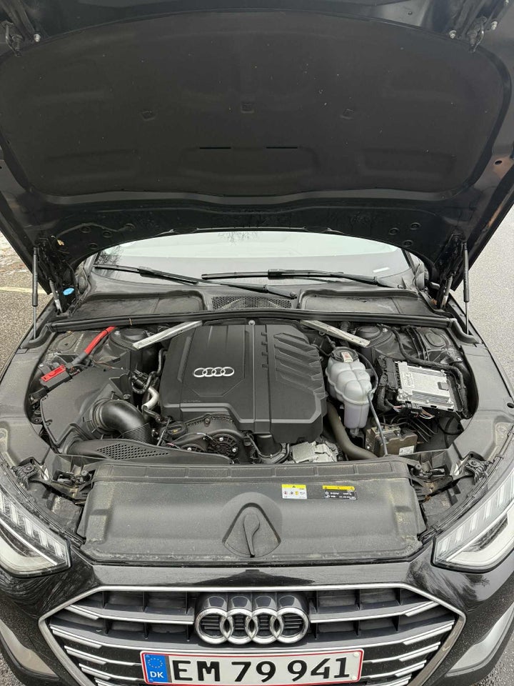 Audi A4 40 TFSi Prestige Avant S-tr. 5d