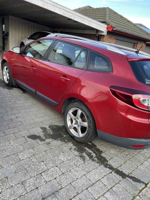 Renault Megane III 1,9 dCi 130 Expression Sport Tourer 5d