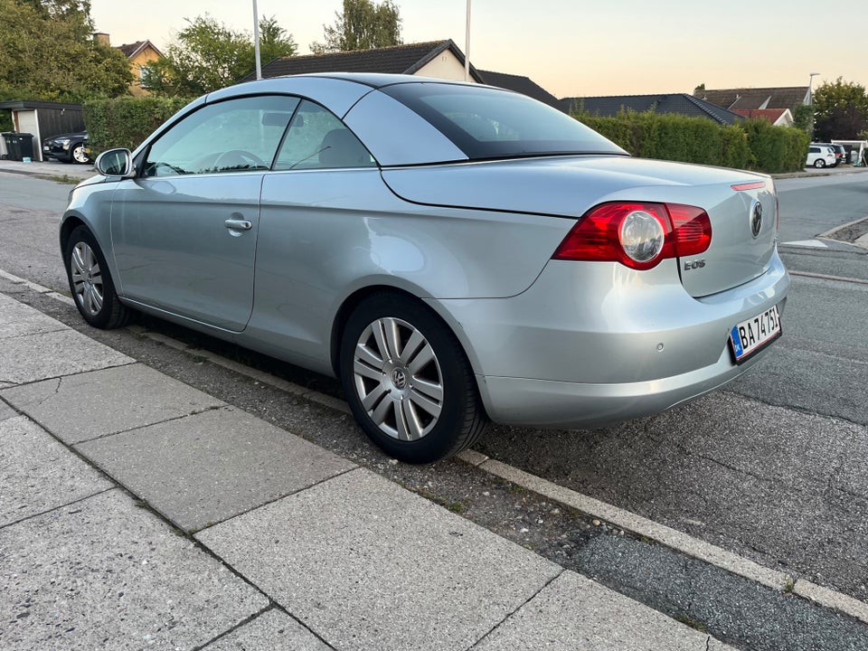 VW Eos 2,0 FSi 2d