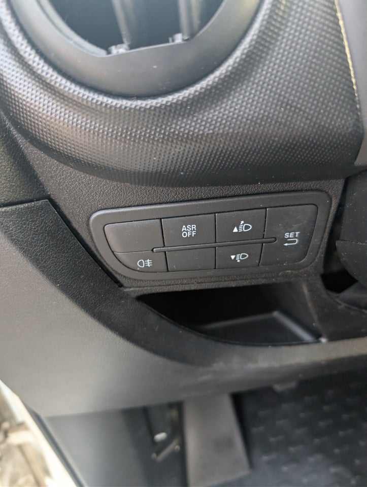 Fiat Fiorino 1,3 MJT 80 Basic Van 5d