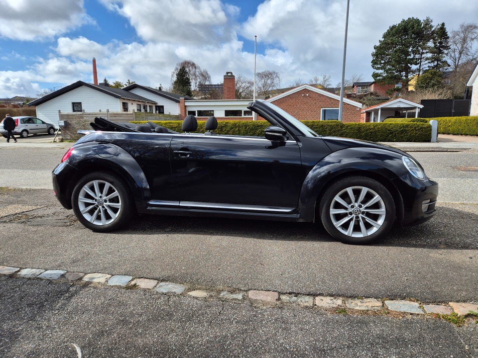 VW The Beetle 1,2 TSi 105 Cabriolet 2d