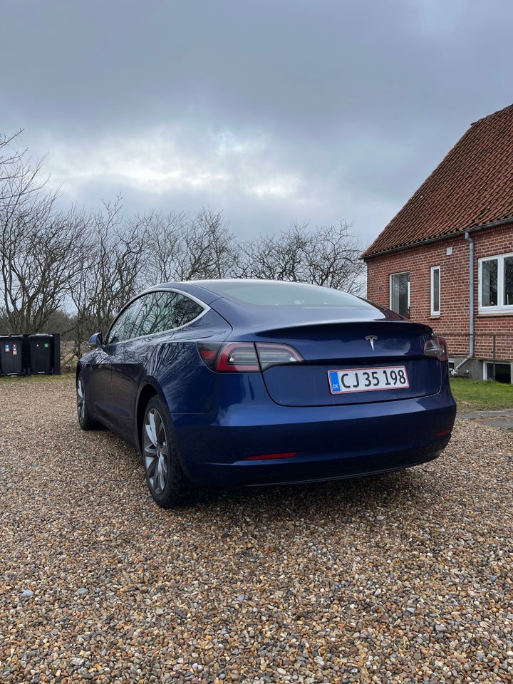 Tesla Model 3 Long Range RWD 4d