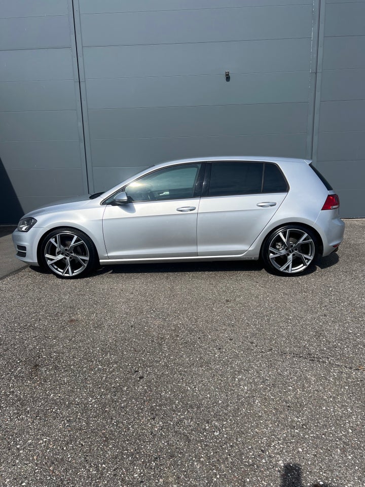 VW Golf VII 1,4 TSi 122 Comfortline Variant BMT 5d