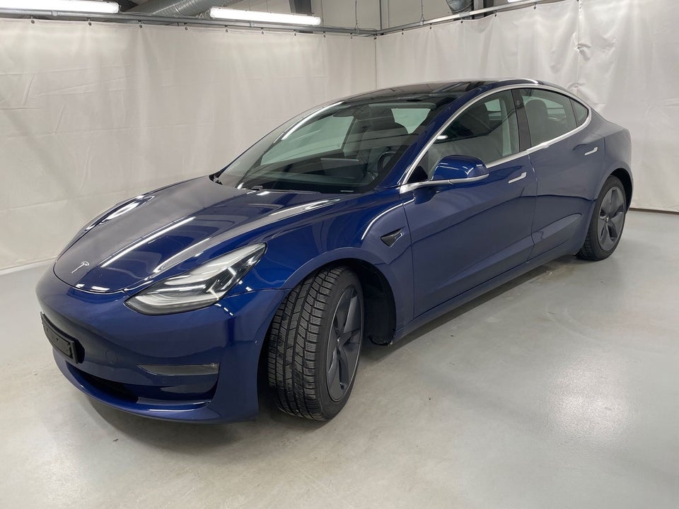Tesla Model 3 Long Range AWD 4d
