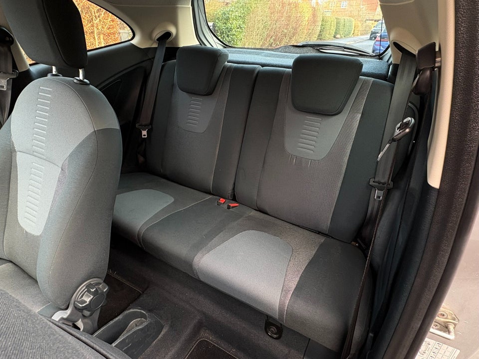 Ford Ka 1,2 Titanium 3d