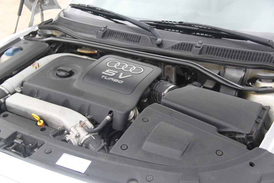 Audi TT 1,8 T 225 Coupé quattro 2d