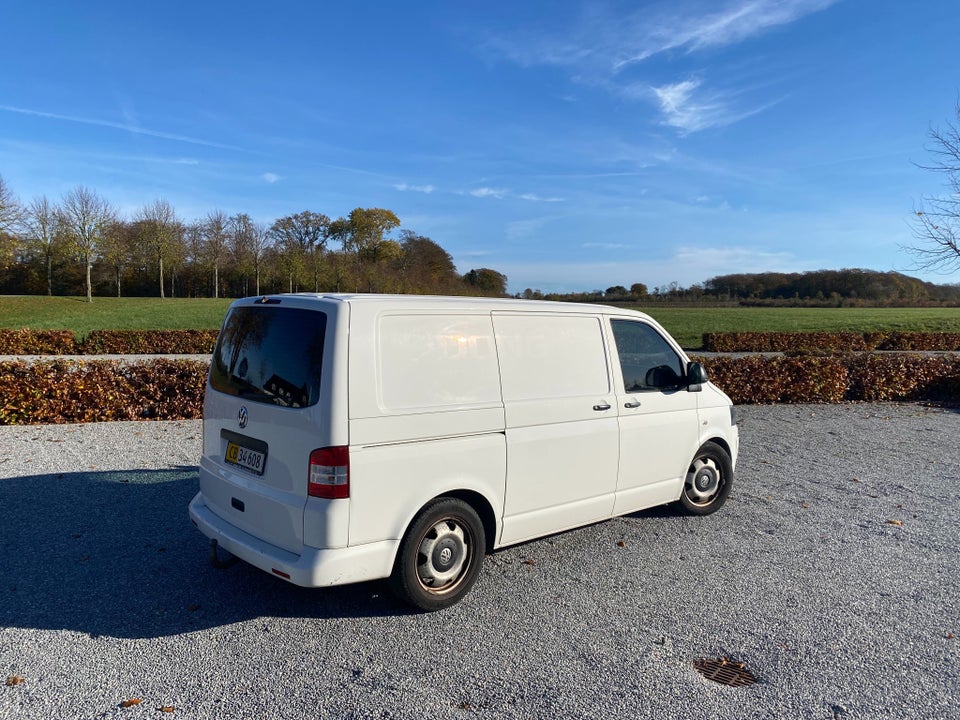 VW Transporter 2,0 TDi 140 Kassevogn DSG kort