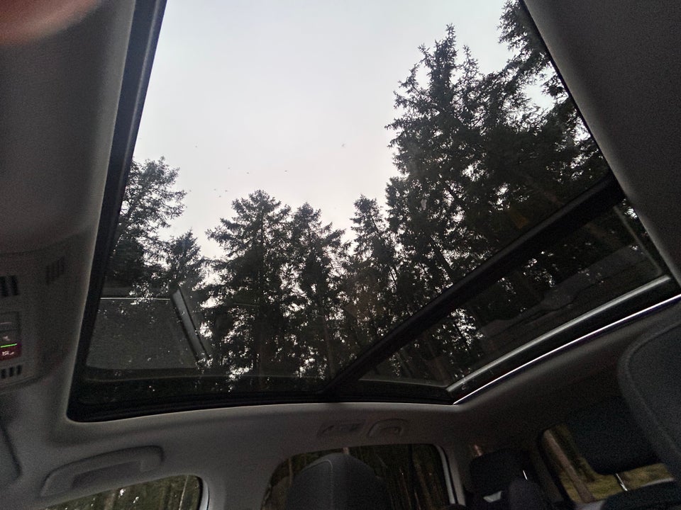 VW Touran 2,0 TDi 150 Highline DSG 7prs 5d