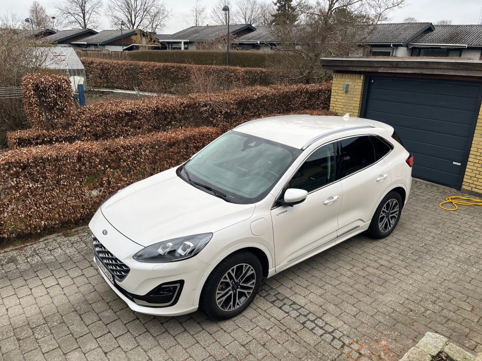 Ford Kuga 2,5 PHEV Vignale CVT 5d